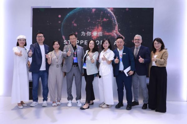 雅视集团携AMOS智能系统亮相北京展（CIOF2024）眼镜行业的智能化革新星空体育平台·app(图1)
