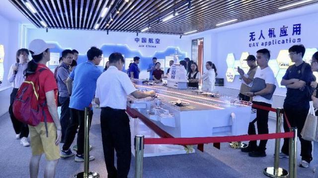 星空体育官网粤东西北科技教师研学之旅成功举办共同探索人工智能教育的奥秘(图4)