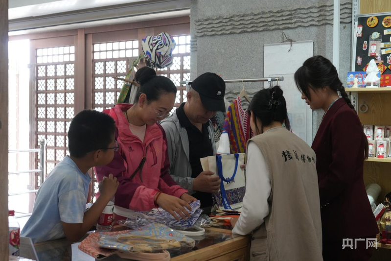 天山脚下“文旅盛宴”多元业态点燃假日经济引擎(图8)