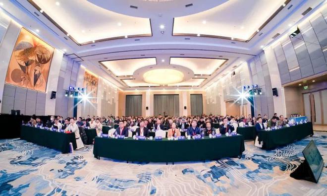 助力教育数智化转型｜中软国际教育亮相2025（第六届）中国人工智能大会(图2)