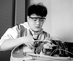 匠心筑梦 技能报国——2025年职业教育活动周精彩纷呈(图3)