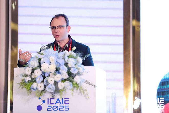 AI赋能教育 智起未来图景｜2025年人工智能教育国际会议（ICAIE 2025）召开超10000人次与会者线上线下共同参与(图9)