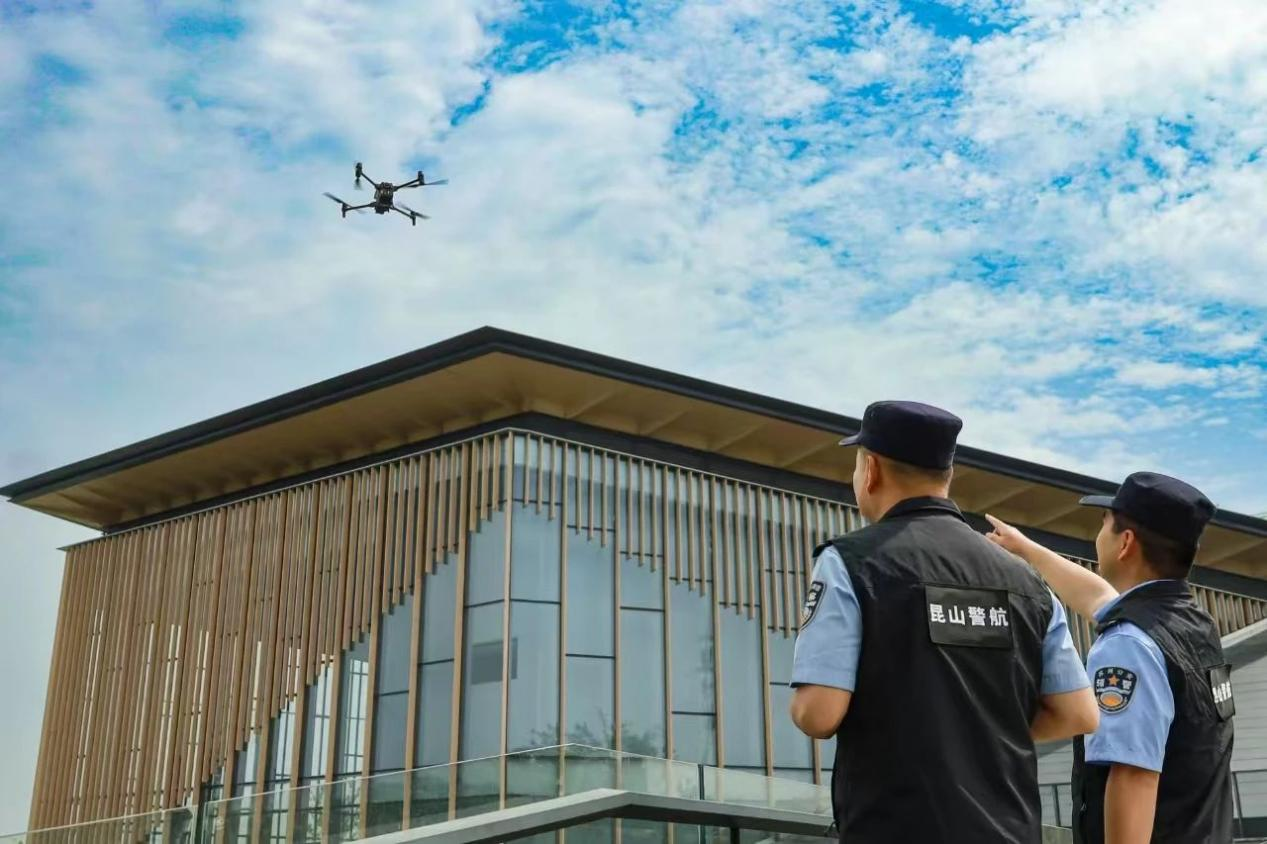 昆山公安：警务飞上“云”端 空域战力“智慧升级”(图2)