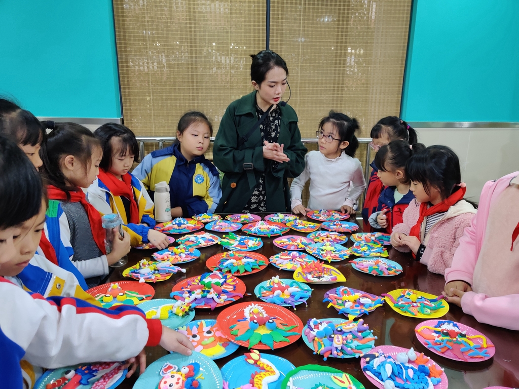 西部科学城重庆高新区:以“新智慧教育”迭代进阶 打造“西部教育高地制高点”(图10) 西部科学城重庆高新区:以“新智慧教育”迭代进阶 打造“西部教育高地制高点”(图10)