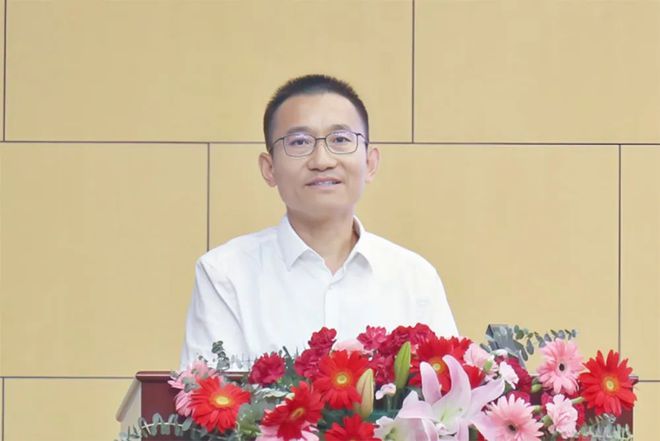 “2025北京市中小学加快推进教育数字化和人工智能教育的路径与策略校长论坛”成功举办(图5)