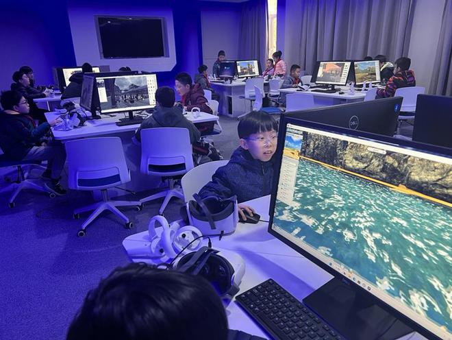 长宁区教育局局长赵佳然：AI添翼——长宁“活力教育”焕新成长(图5)