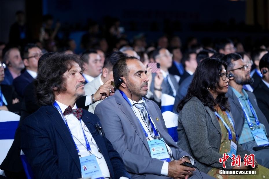 2025世界数字教育大会在湖北武汉开幕(图5) 2025世界数字教育大会在湖北武汉开幕(图5)