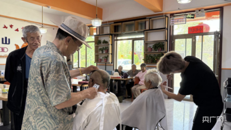 “‘宁’聚一馨·朝夕美好”共绘民族团结“馨”画卷(图2)