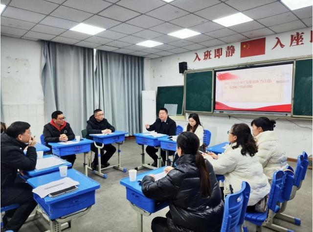 宜宾市南溪四中：集体智慧育英才思政微课展风采(图2)