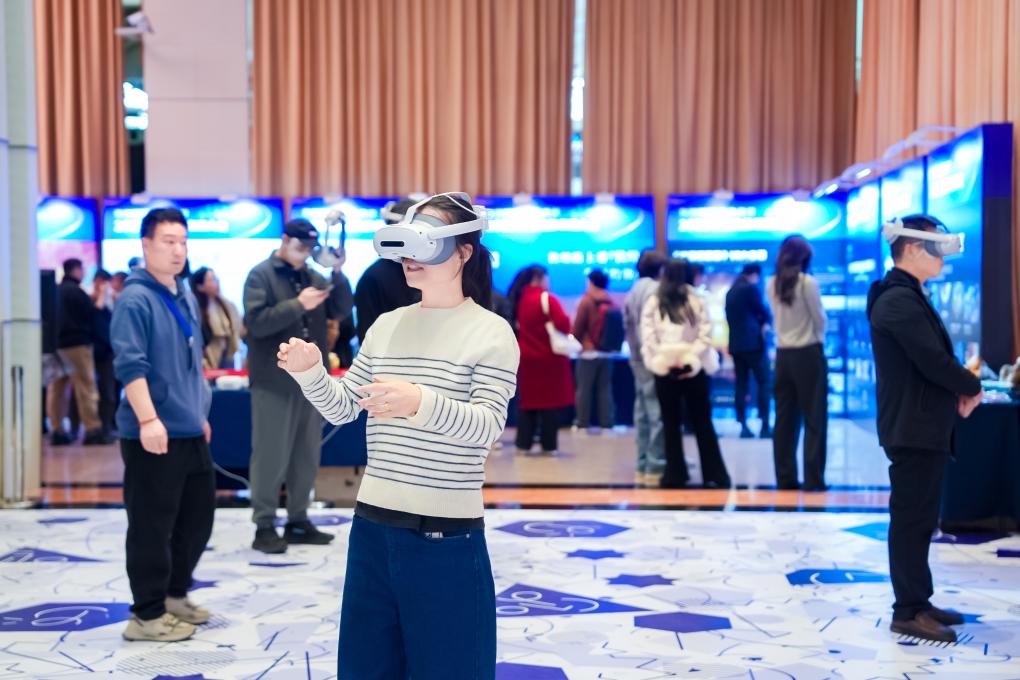 “双向奔赴”的一年：“科技+”激发文旅消费潜力